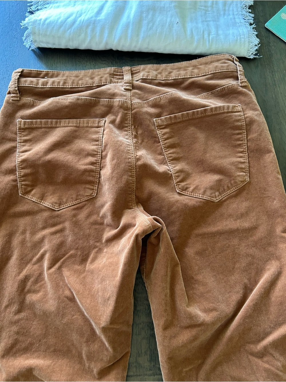 Kut from the Kloth Ana high rise fab ab flare corduroy pants in butterscotch - Picture 13 of 13